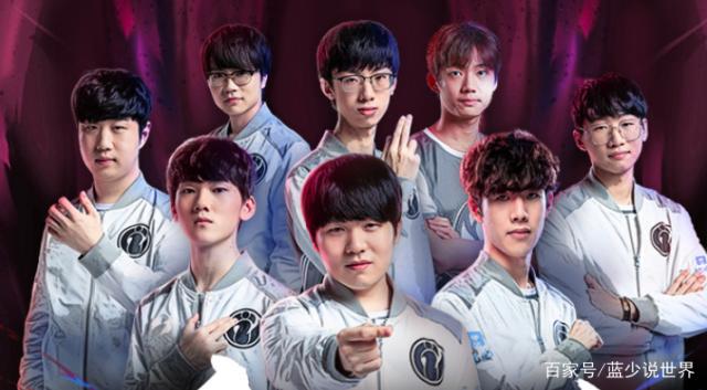 在教练席 在教练席