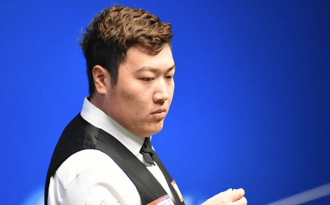 滑雪运动的 滑雪运动的