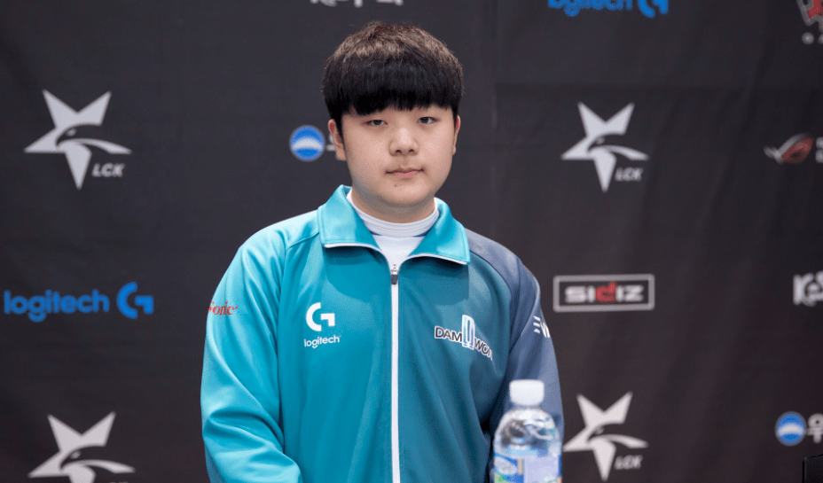 在防守端的 在防守端的